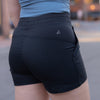 quest short - Black