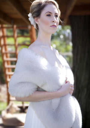 Silver Grey Faux Fur Shawl (Lilian SGry01)