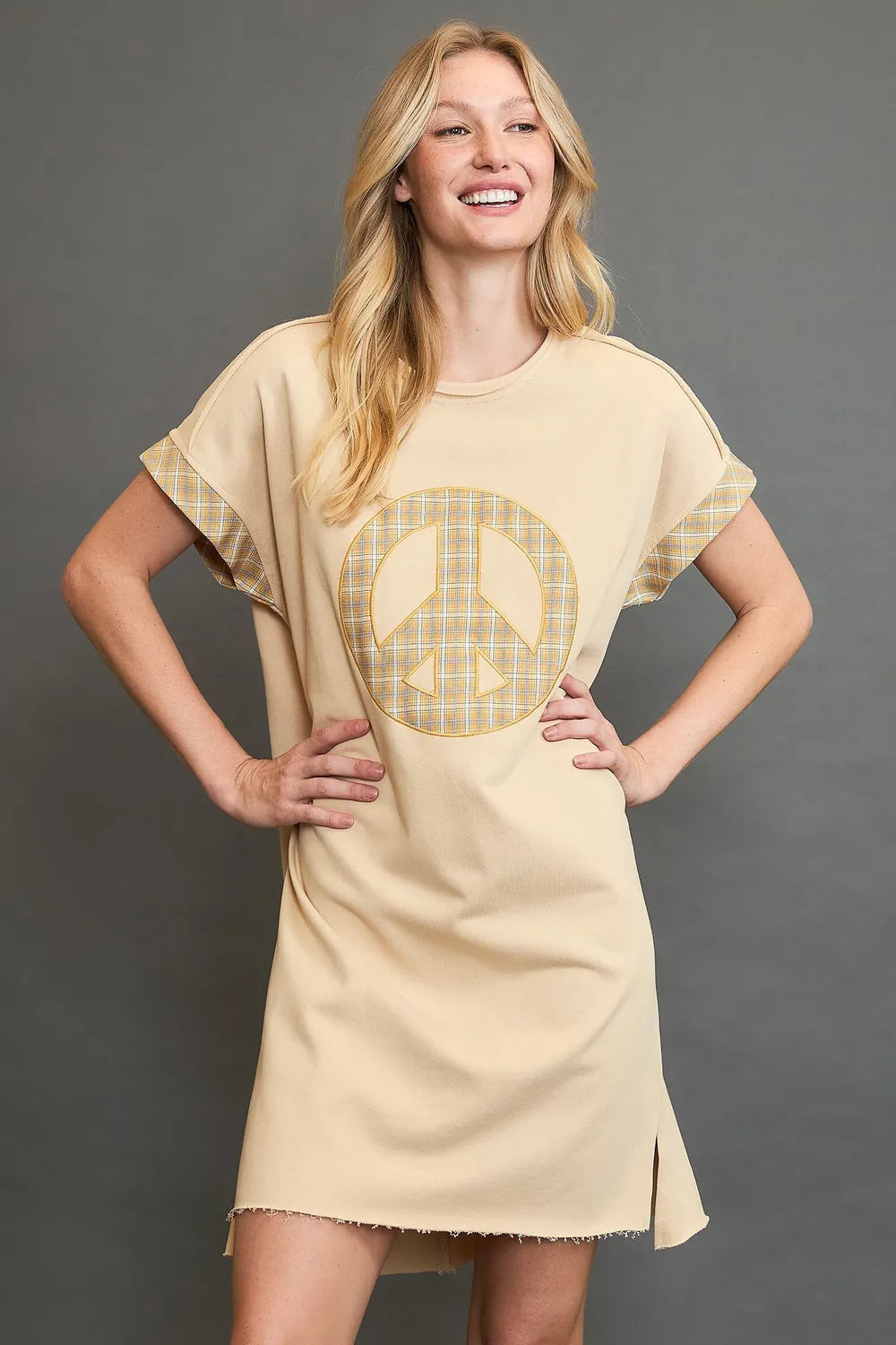 Umgee Peace Plaid Applique Short Sleeve Mini Dress - Farnelli