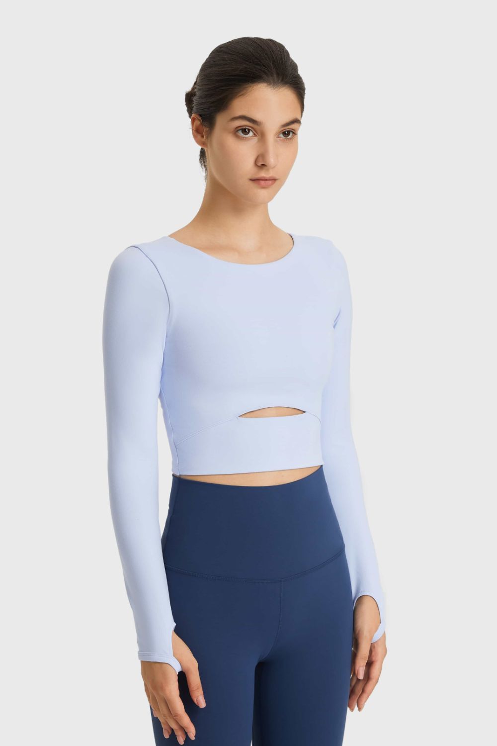 Millennia Cutout Long Sleeve Cropped Sports Top - Farnelli