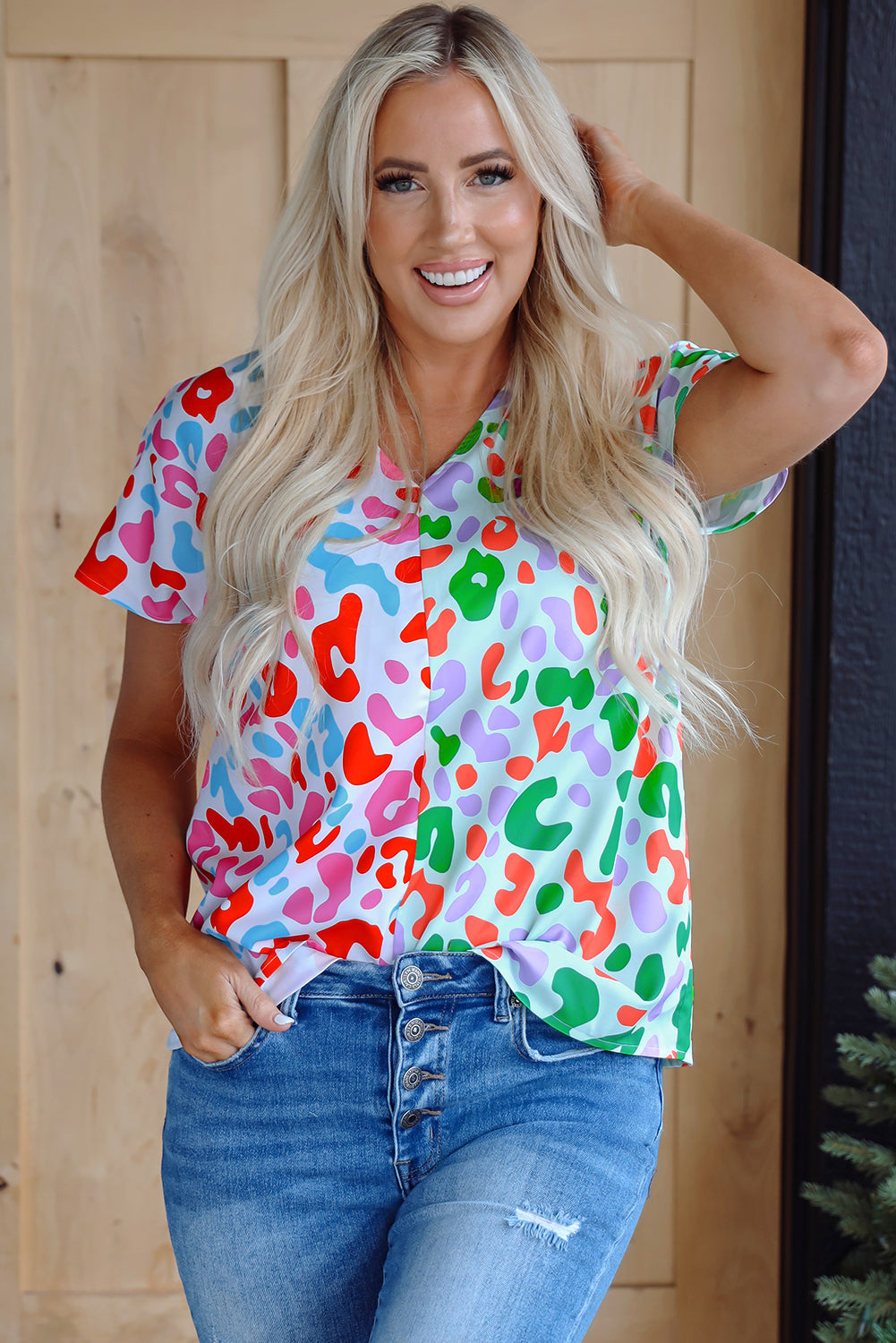 Artemis Leopard V Neck Short Sleeve Blouse - Farnelli