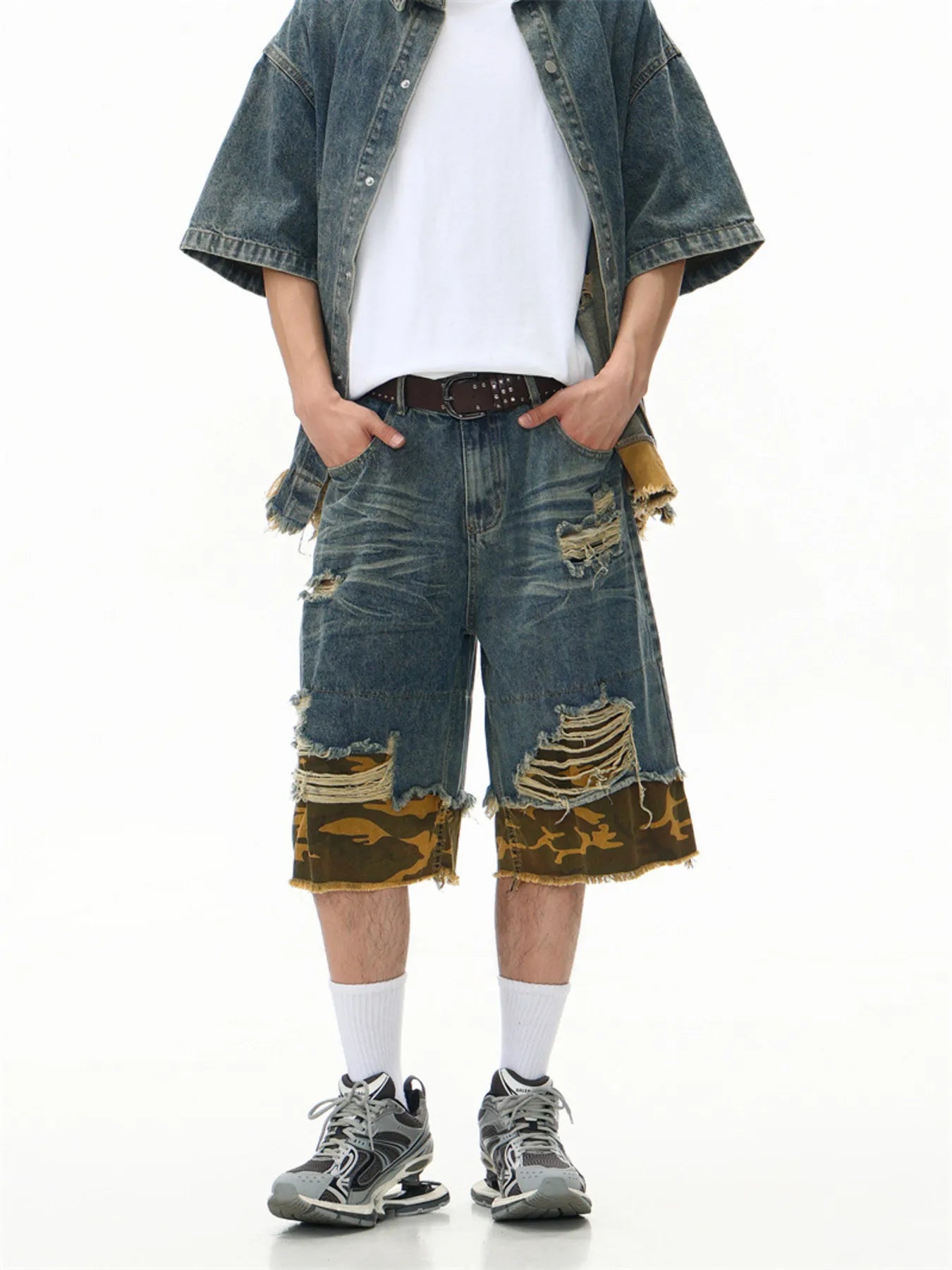 Men's Distressed Camouflage Denim Shorts - Farnelli