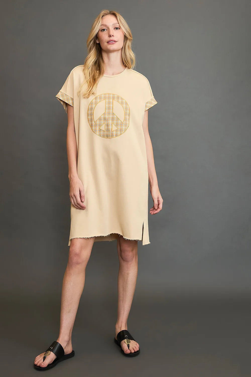 Umgee Peace Plaid Applique Short Sleeve Mini Dress - Farnelli