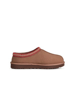 UGG Women's Tasman II Rocky Oak boots, stylish women's footwear with rugged leather and cozy shearling lining.