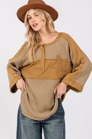 SAGE + FIG Star Applique Patch Exposed Seam Waffle Knit Top - Farnelli