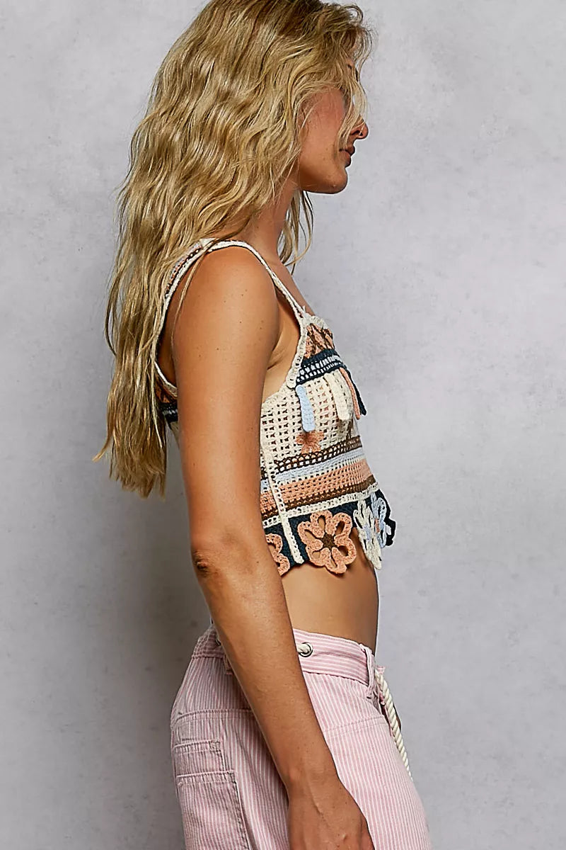 POL Cutout Flower Cropped Crochet Cami with with Dangle Detail - Farnelli