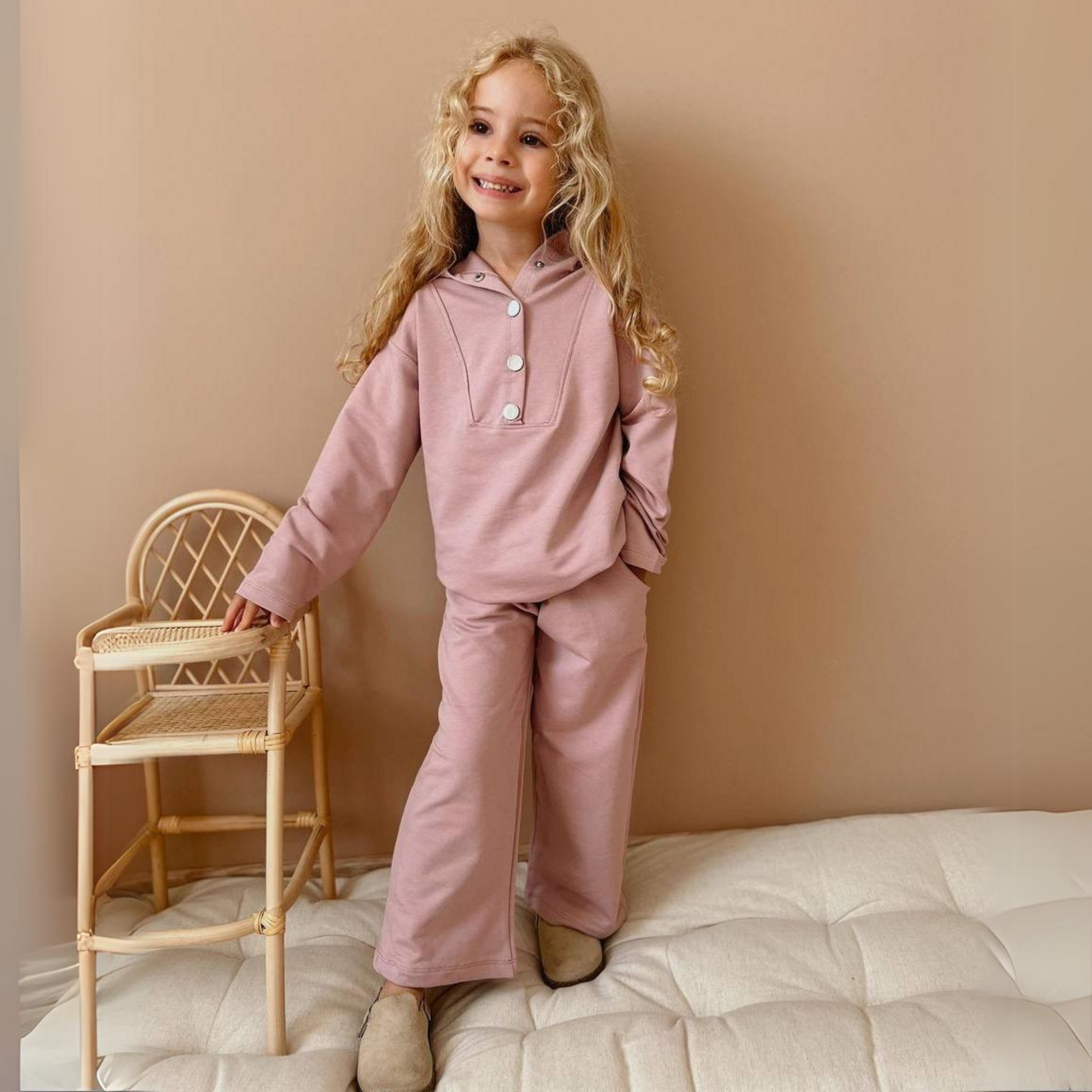Simple Fun Girls Stylish Set - Farnelli