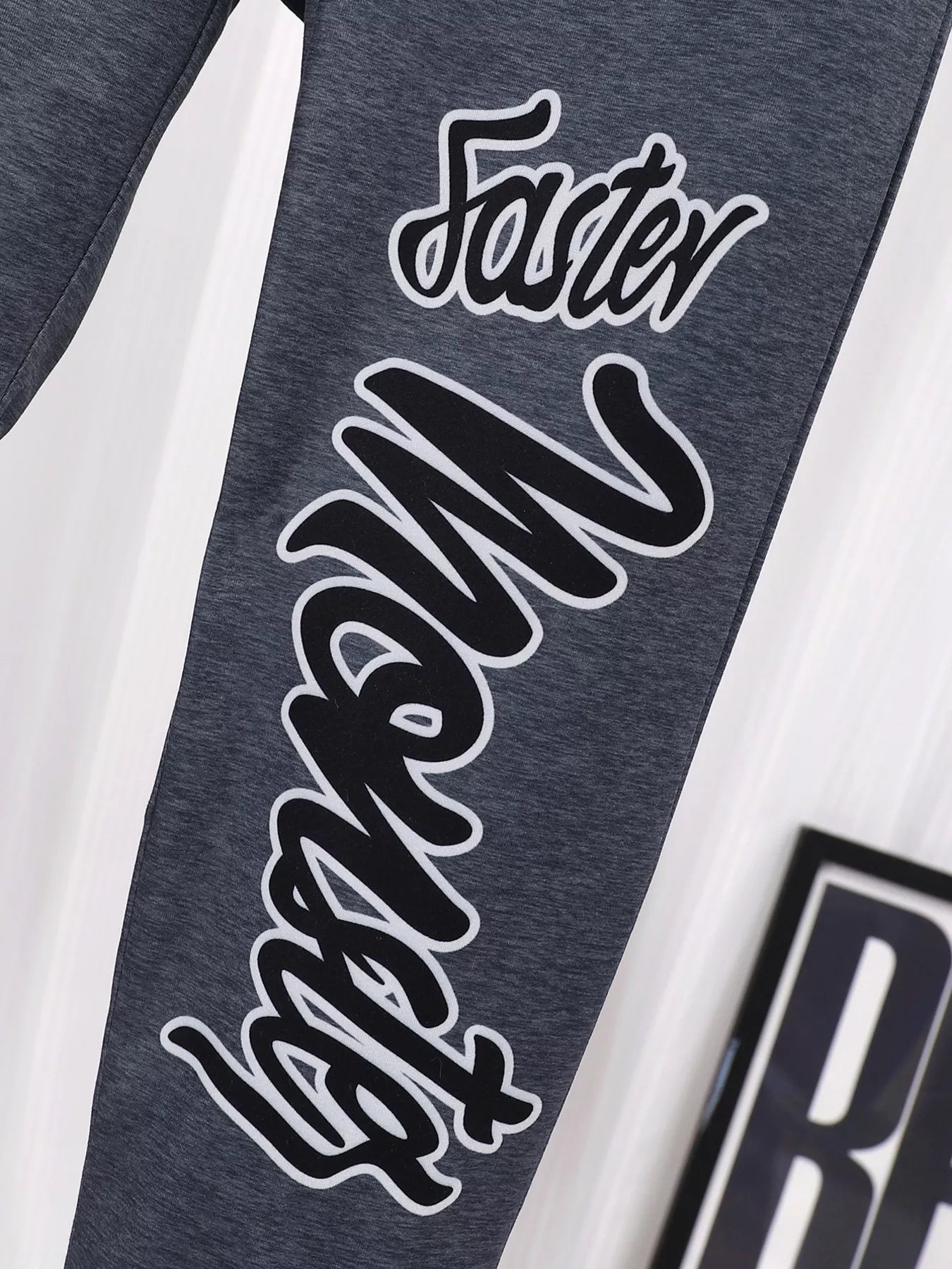 Children's Graphic Round Neck Top and Pants Set - Farnelli