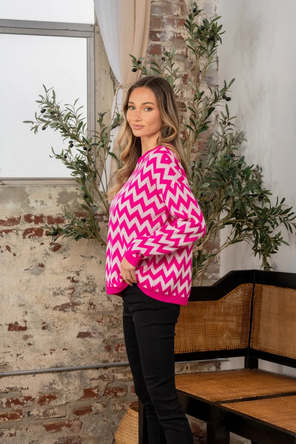 Sew In Love Full Size Wave Stripe Contrast Long Sleeve Sweater - Farnelli