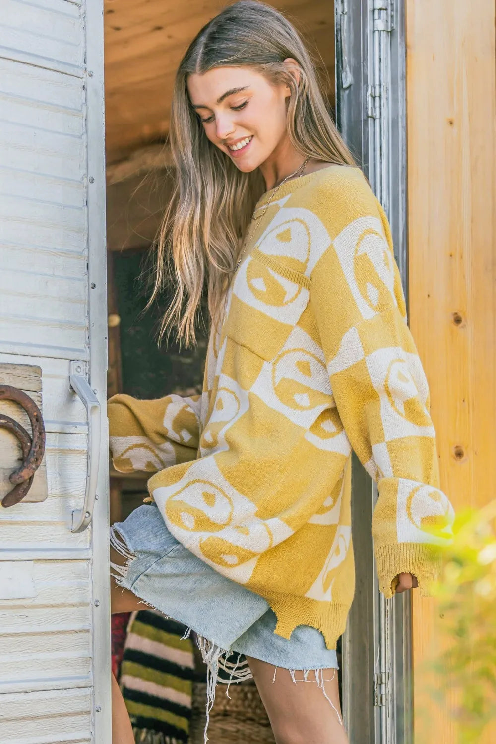 And The Why Checkerboard Sweater with Yin Yang Pattern - Farnelli
