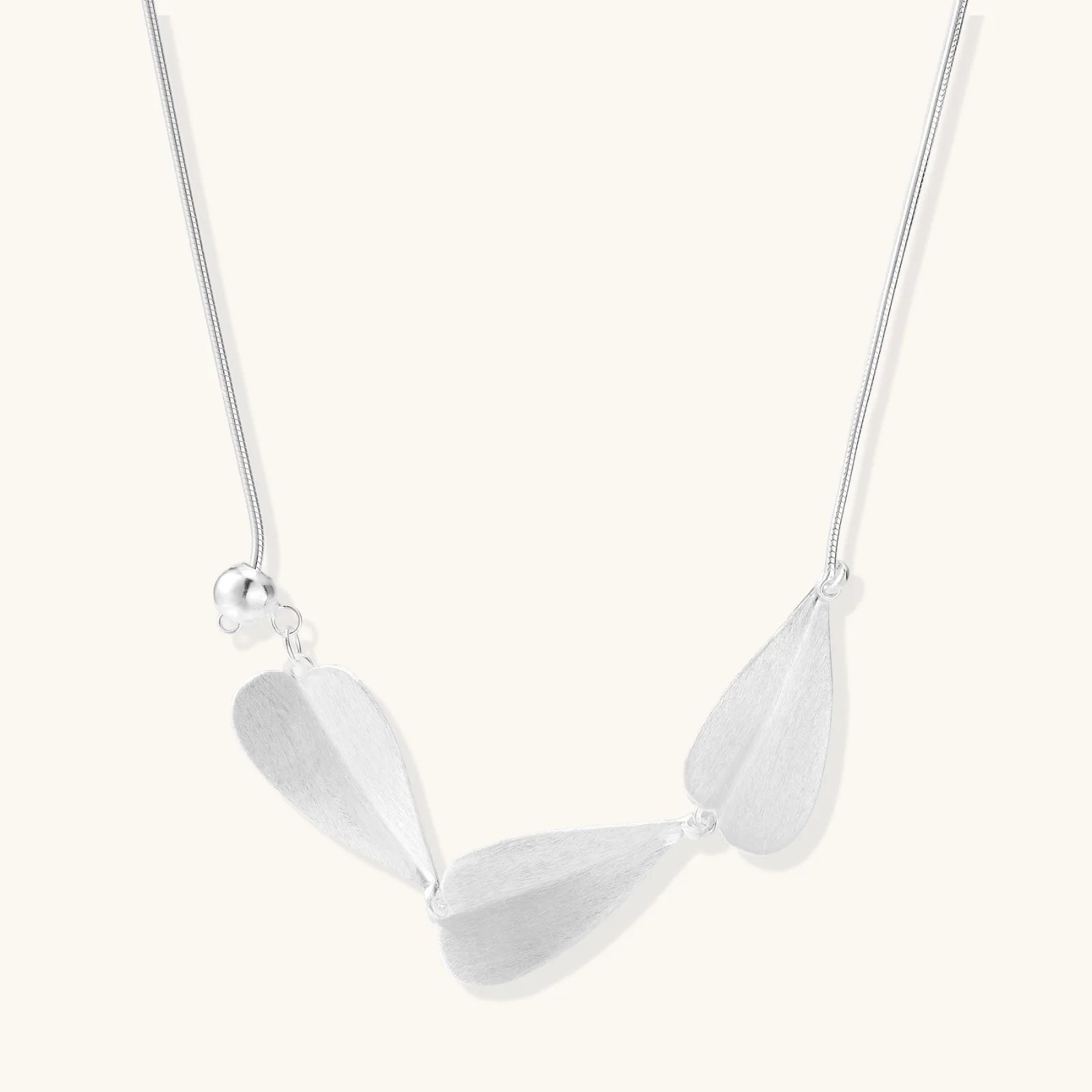 Botanical Whisper Necklace - Farnelli