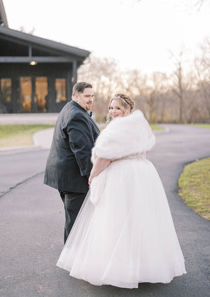 Ivory / White Fur Plus Size Bride (Lilian Ivy03)