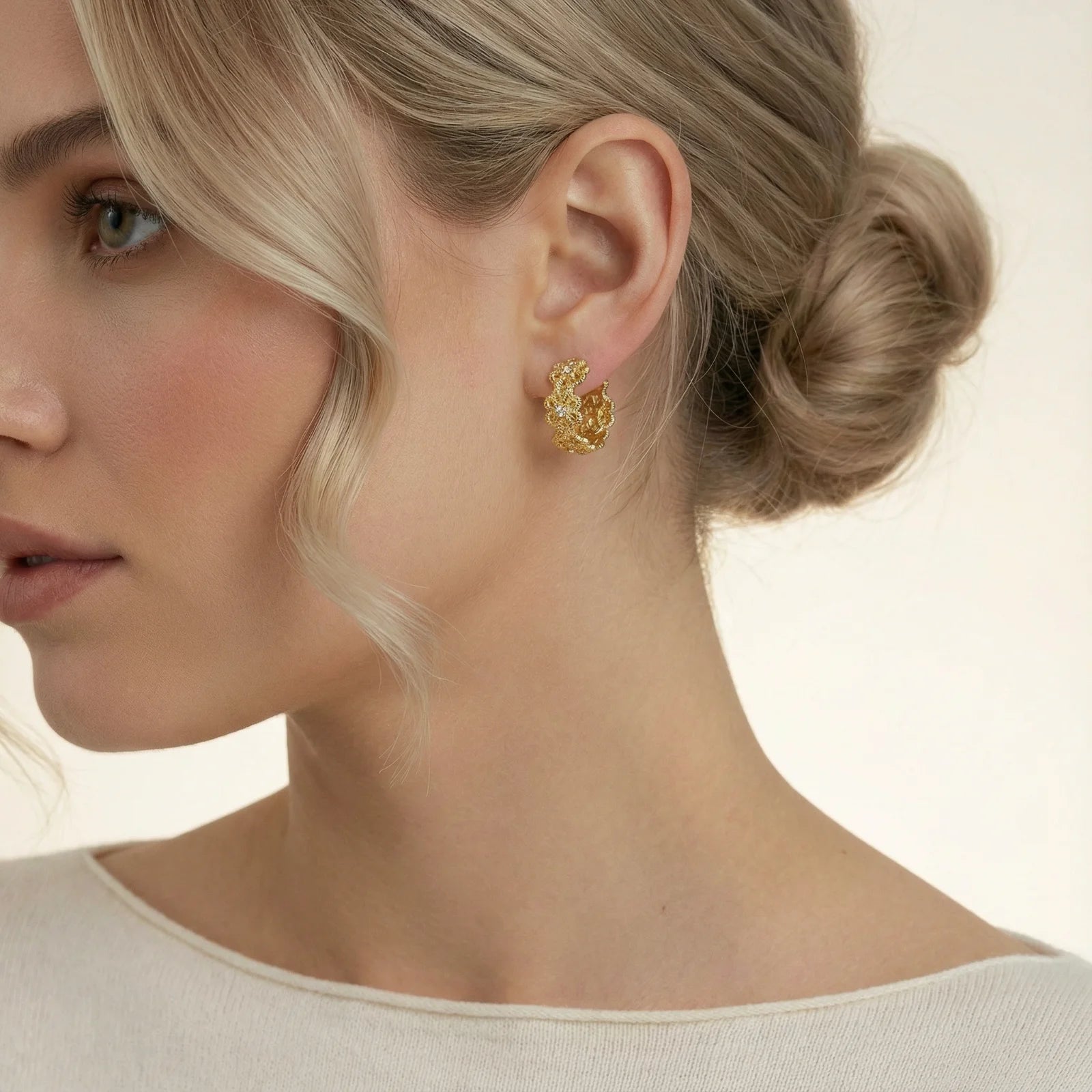 Bloom Filigree Hoops - Farnelli