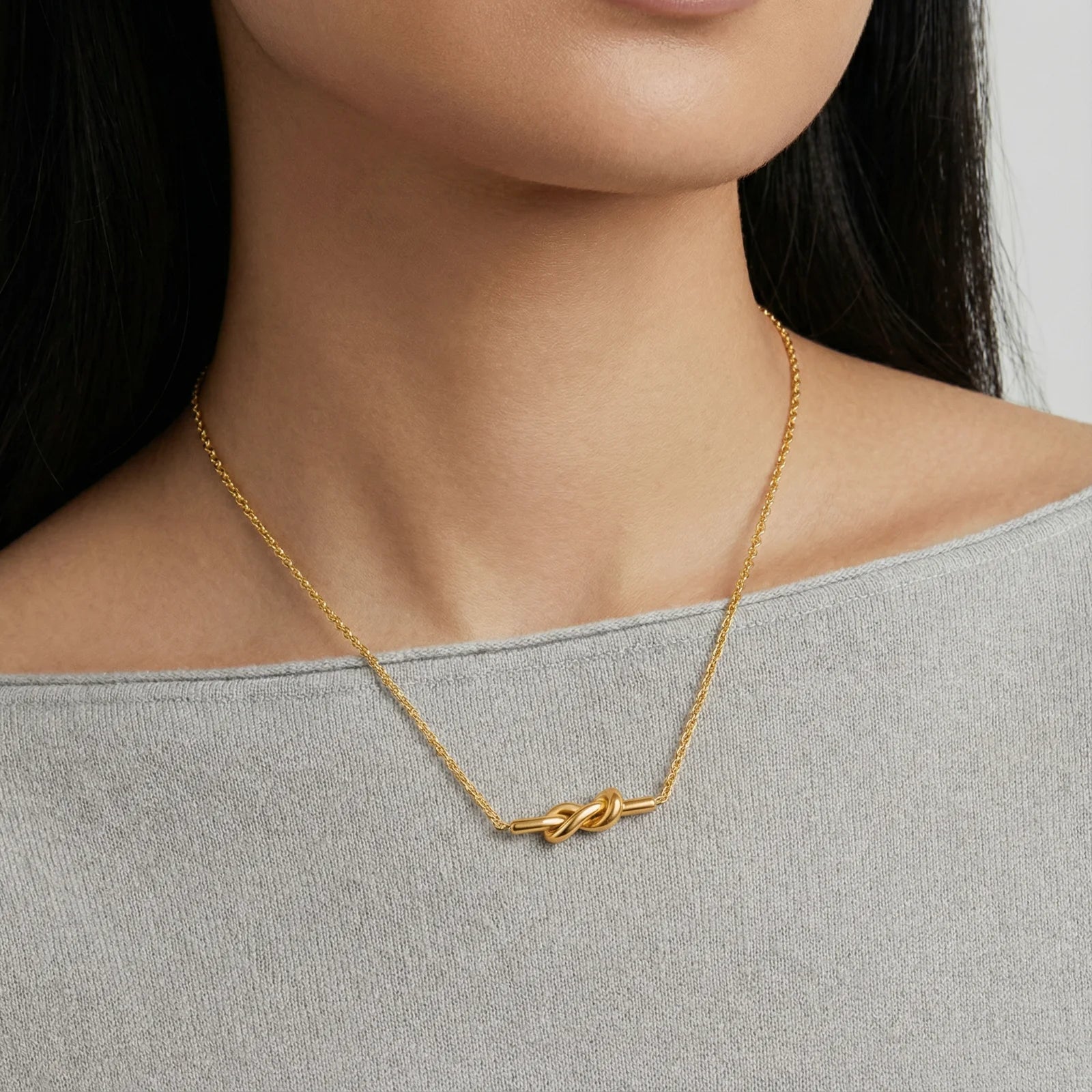 Unity Knot Necklace - Farnelli