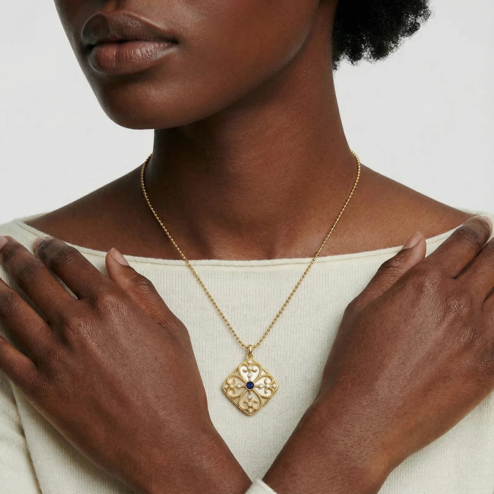 Celestial Wisdom Pendant - Farnelli