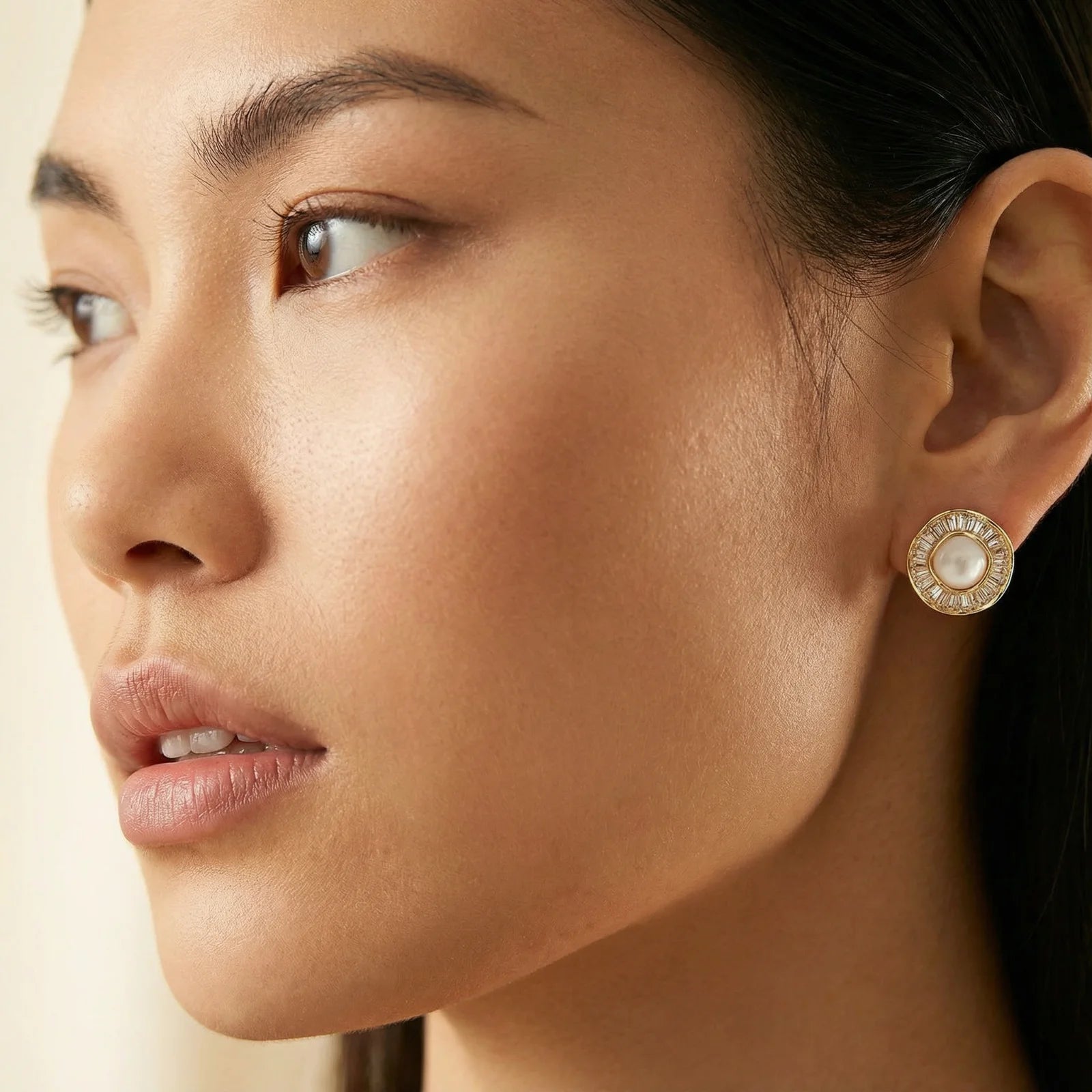 Sunburst Pearl Stud Earrings - Farnelli