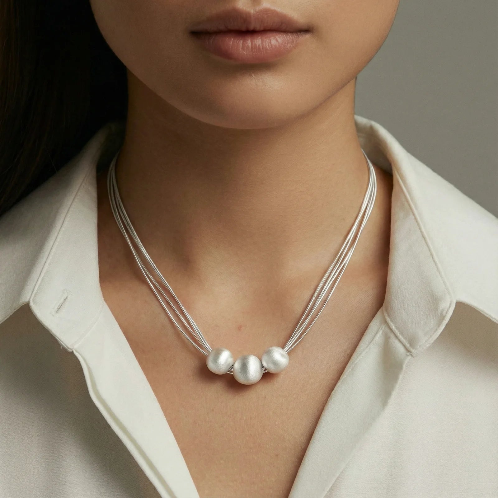 Silver Strand Layers Necklace - Farnelli