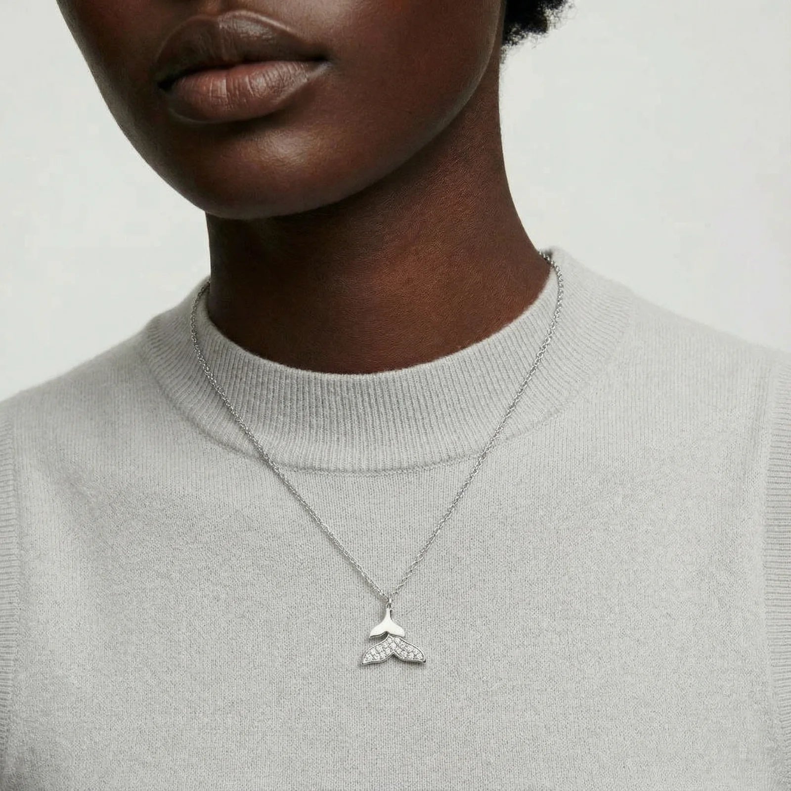 Whale Tail Crystal Necklace - Farnelli