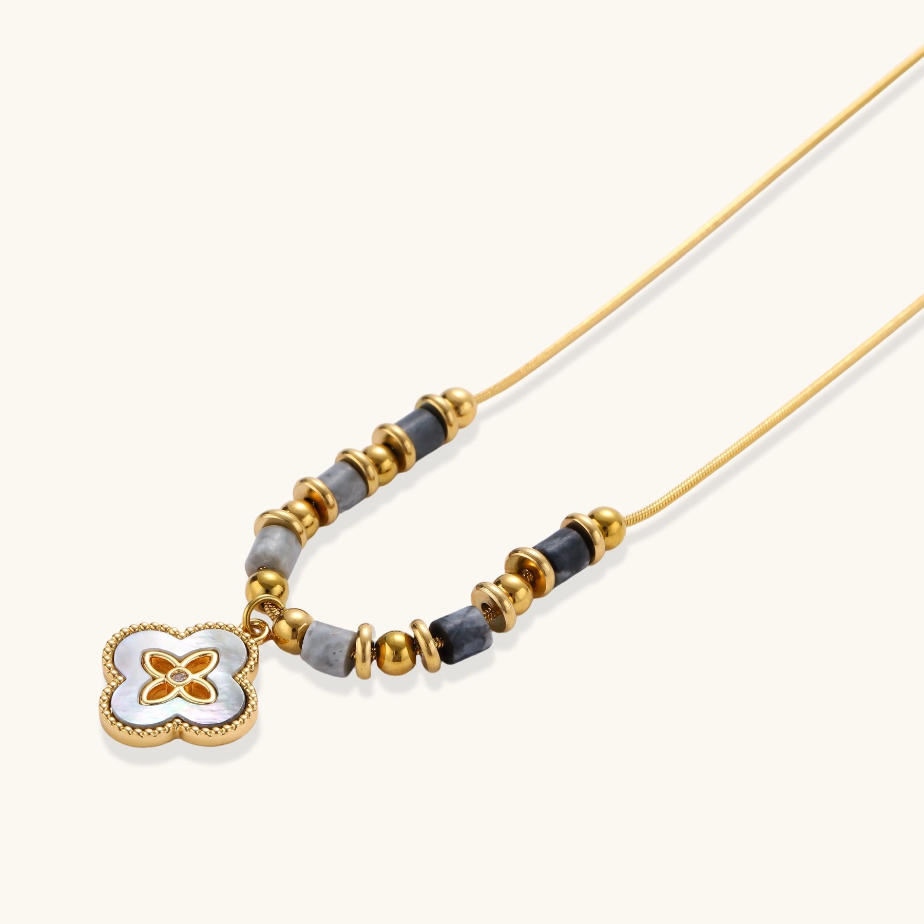 Mystic Clover Necklace - Farnelli