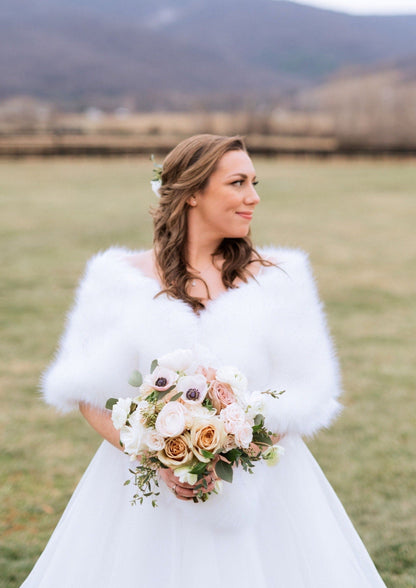 White Bridal Fur Shawl (Lilian PWht02)