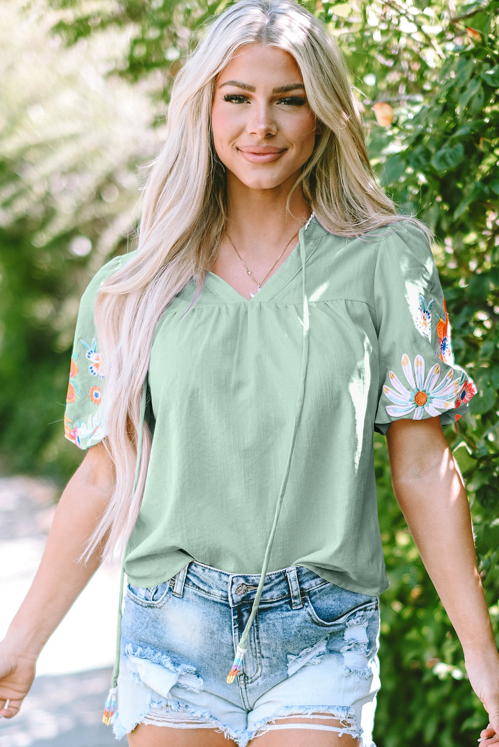 Reya Floral Embroidered Puff Sleeve Split Neck Blouse - Farnelli