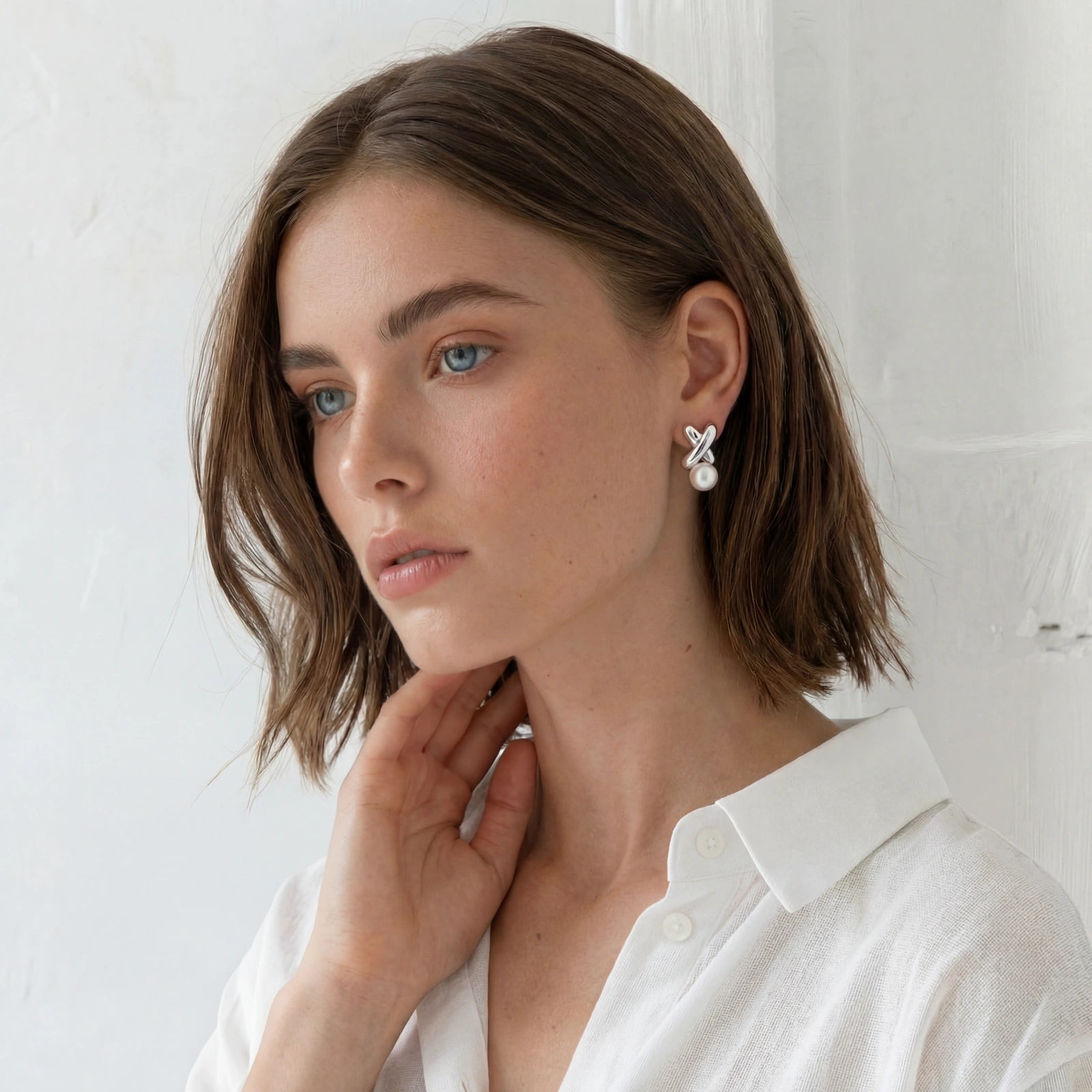 Infinity Pearl Studs - Farnelli