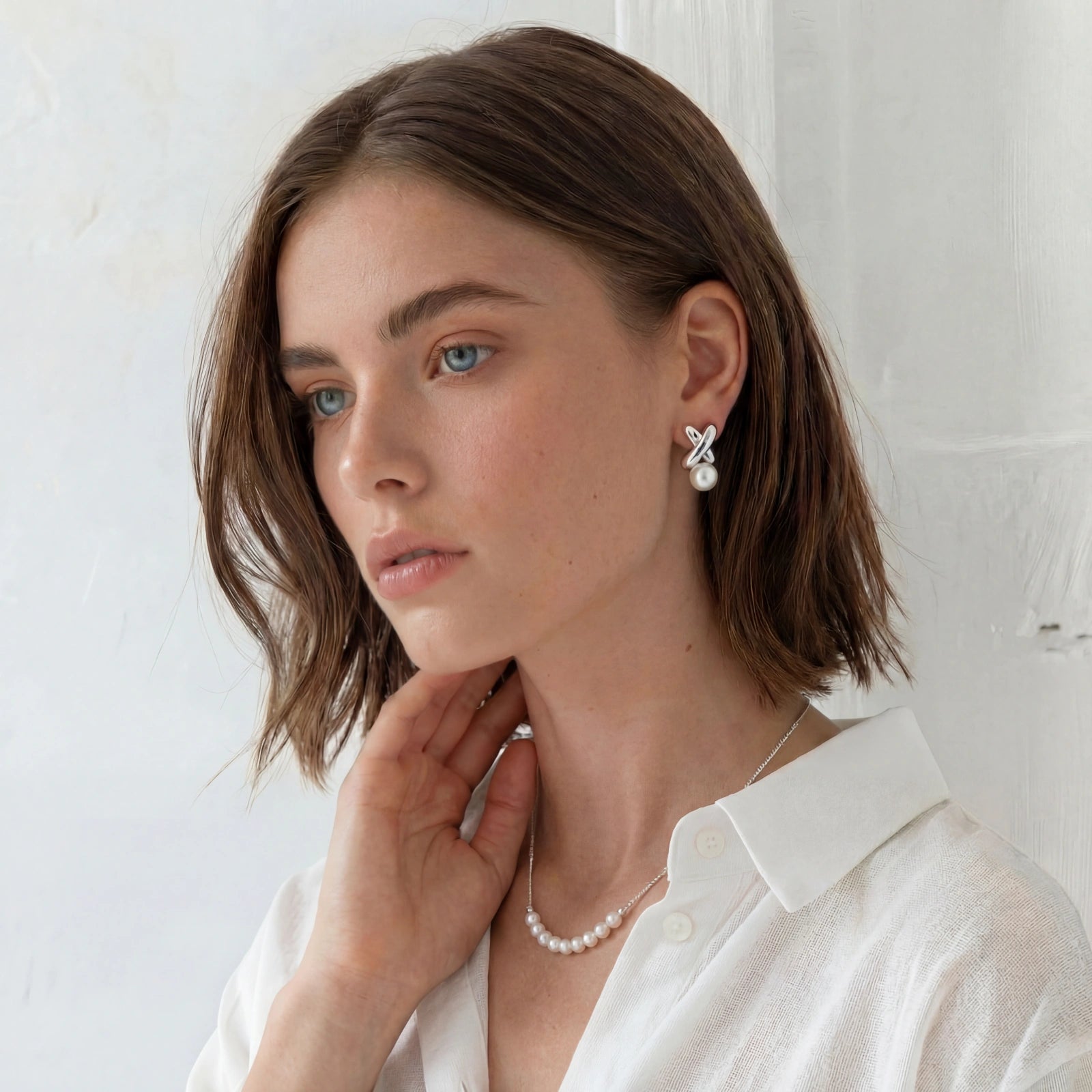 Luna Pearl Arc Necklace - Farnelli