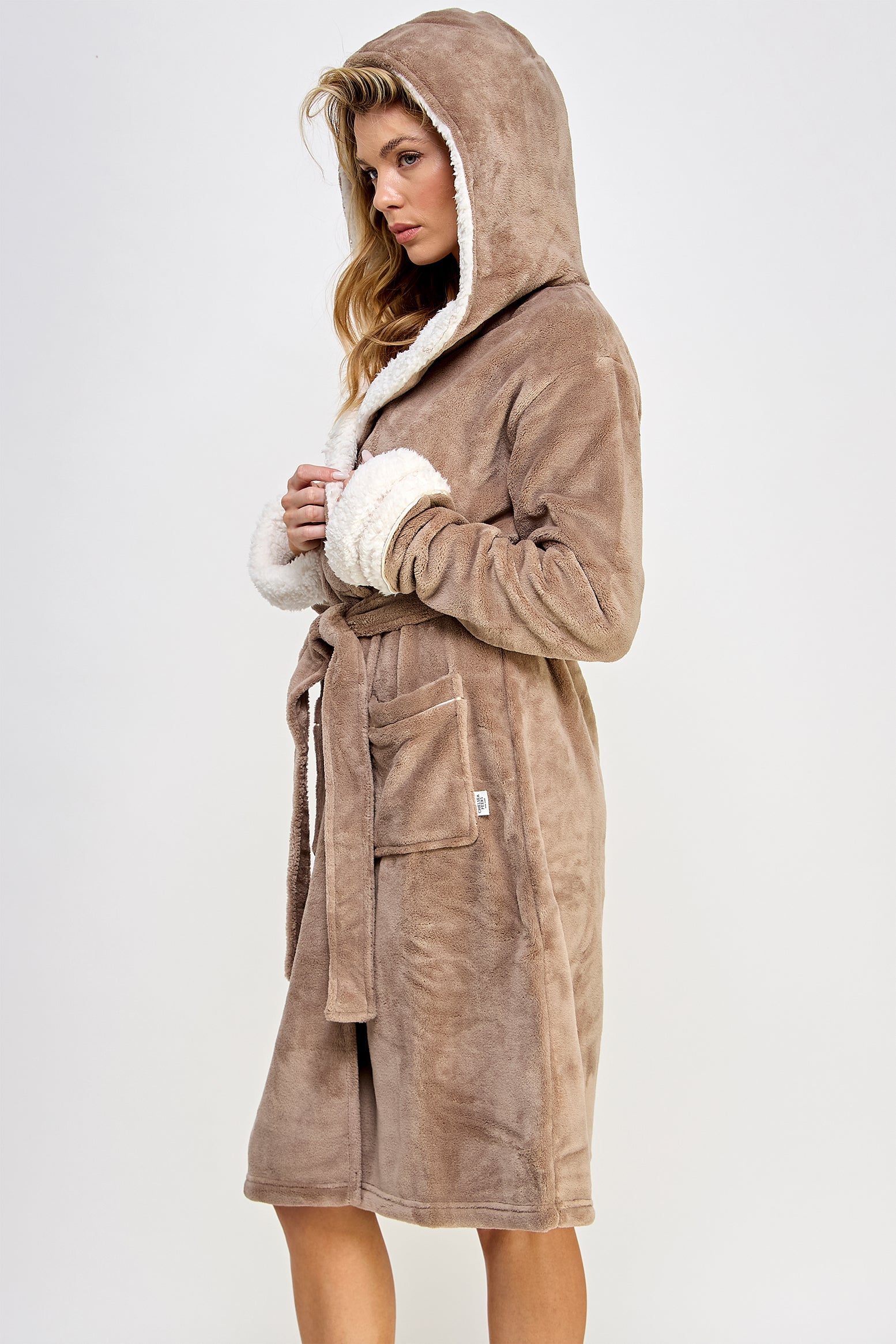 2482 Sydney Robe-2