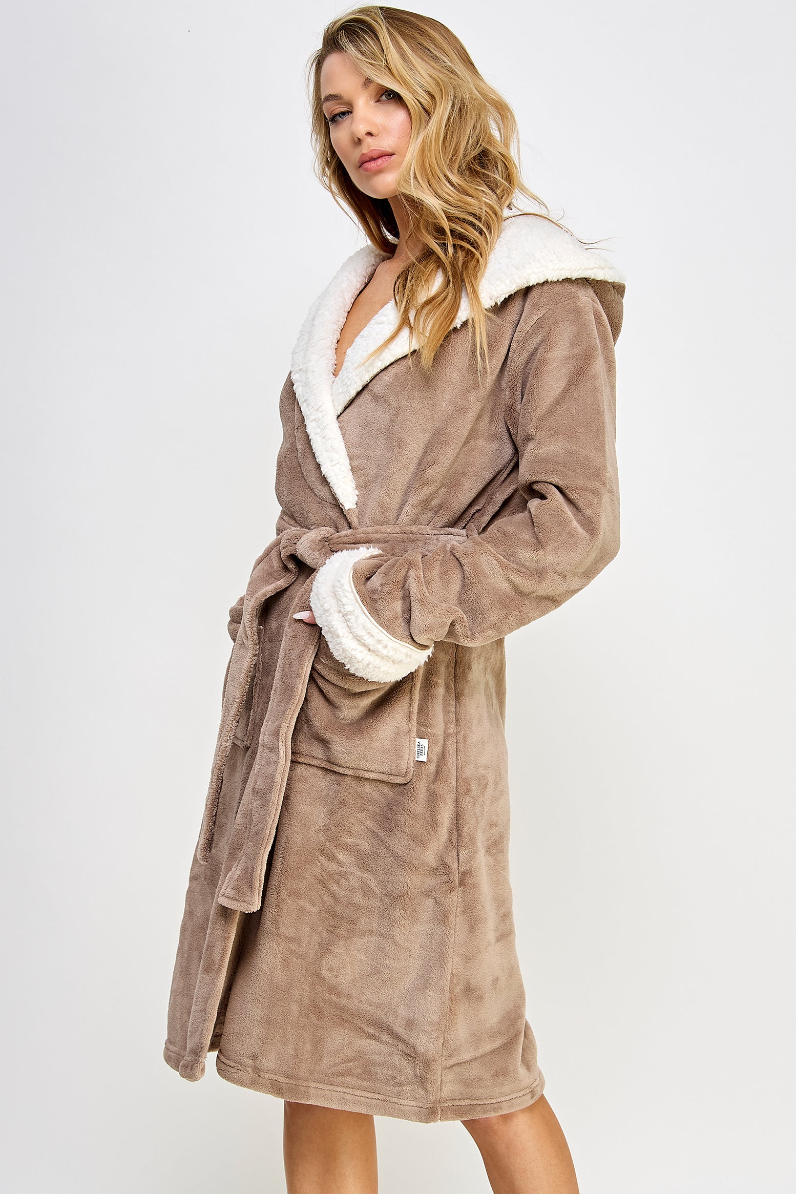 2482 Sydney Robe-0