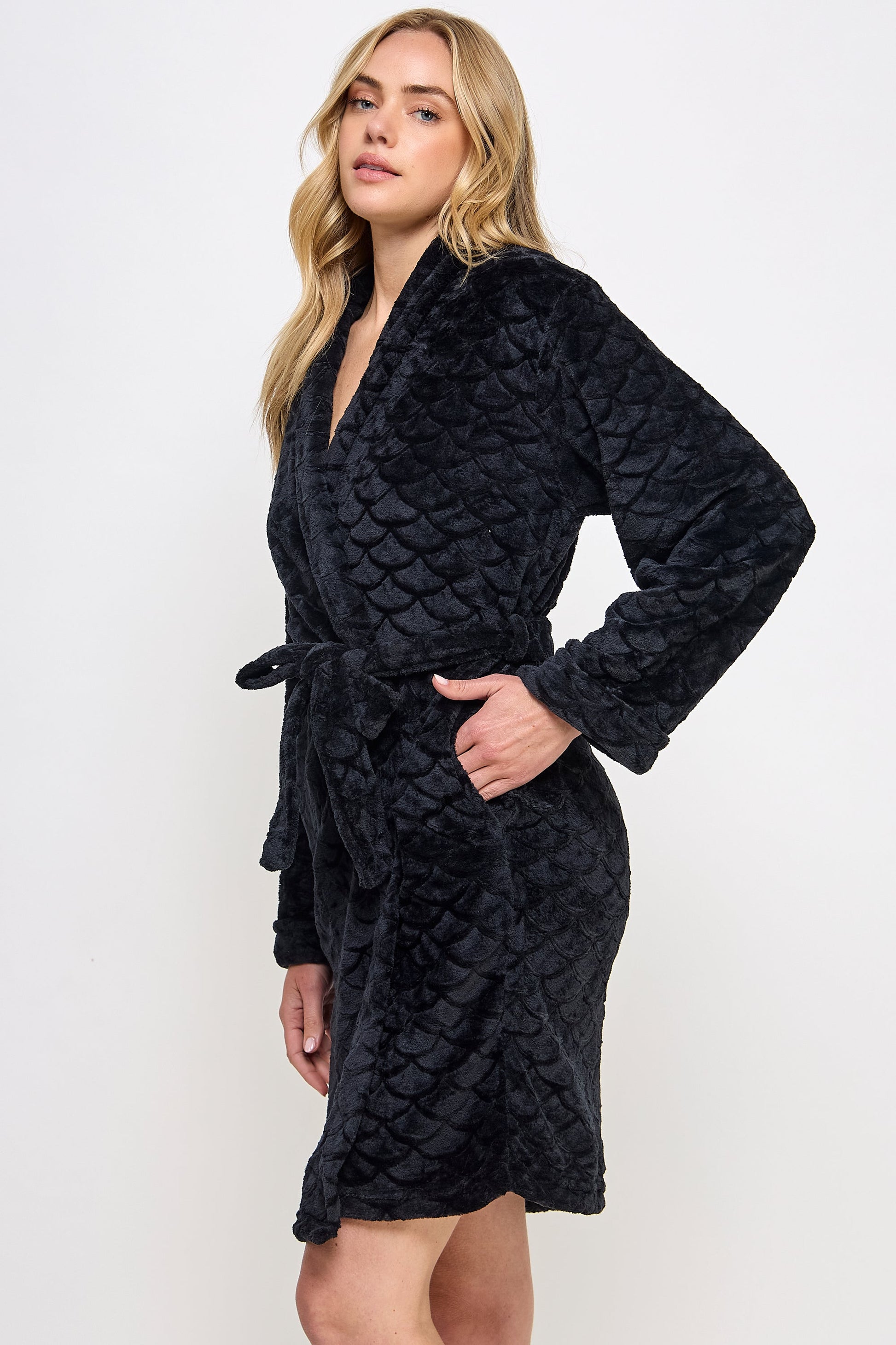 2490 Ariel Robe-2