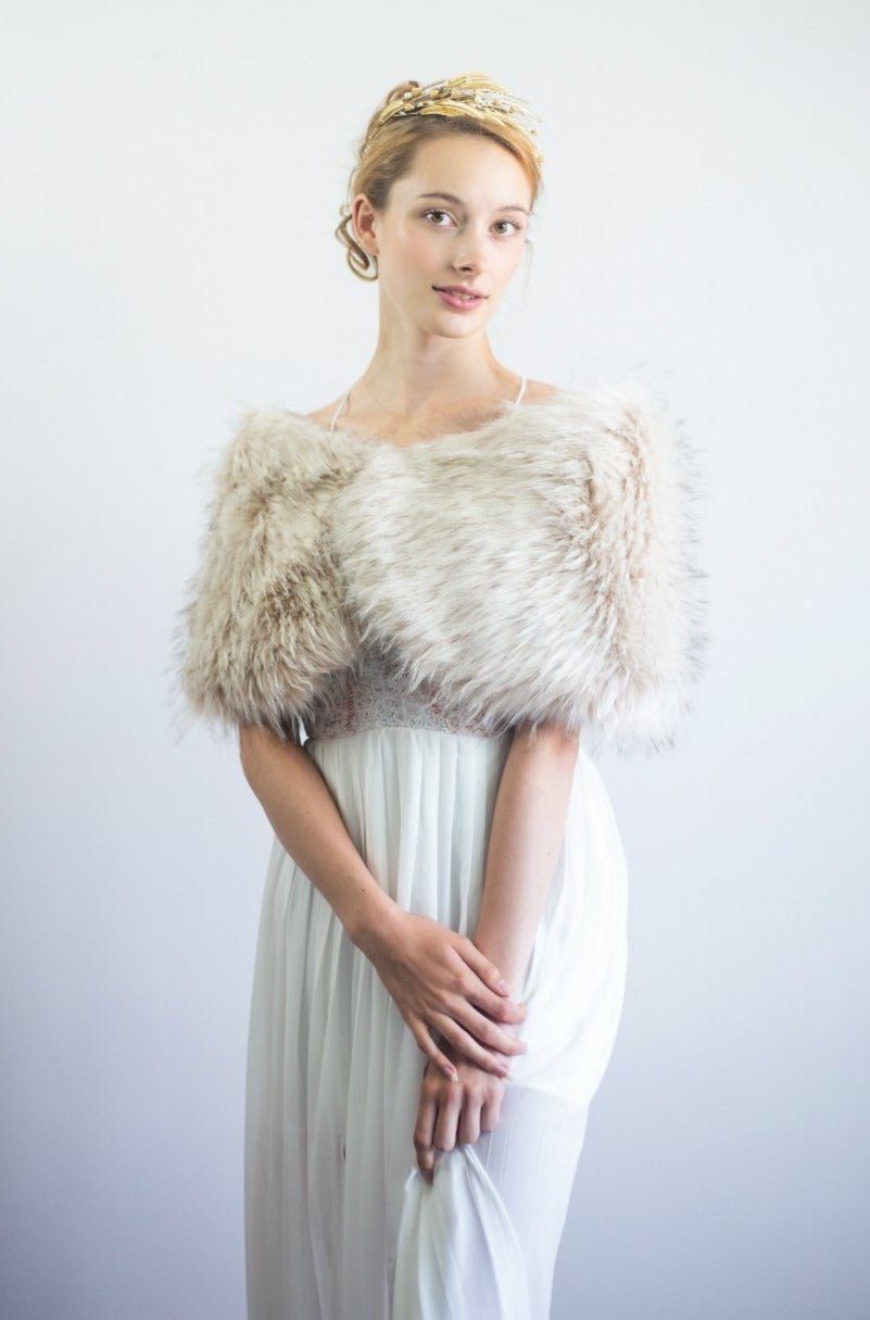 Blush with Black Tips Faux Fur Wrap (Serena Blu02)