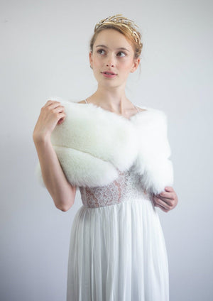 Ivory White Fur Wrap (Penelope Ivy07)
