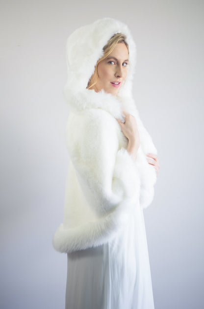 Ivory White Fur Cape (Juliet Wht01)