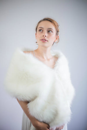 Ivory Bridal Faux Fur Shawl (Lilian Ivy03)