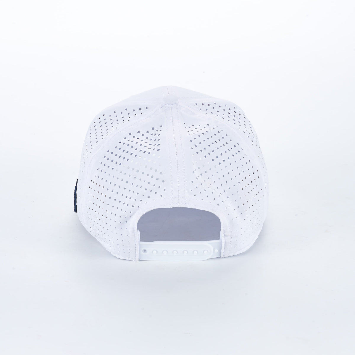 ARTI White Performance Crown Rope Hat with structured crown and curved brim
