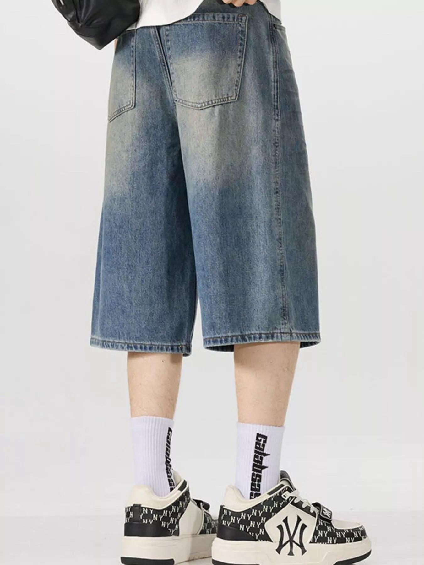 Men's Vintage Wash Wide-Leg Capris Jeans - Farnelli