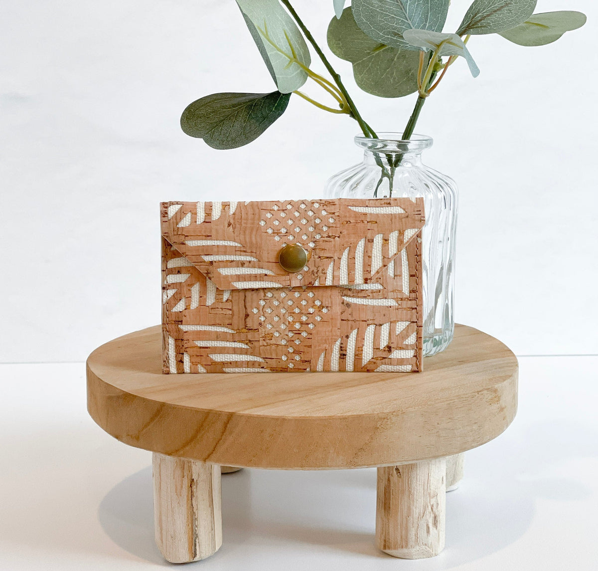 PETITE card wallet by Carry Courage in a compact design.