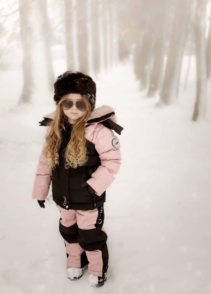 Angel's Luxury Snowsuit - Jacket & Snowpants - Farnelli