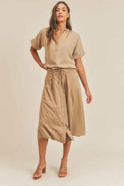 MABLE Short Sleeve Top and Button Down Midi Skirt Set - Farnelli