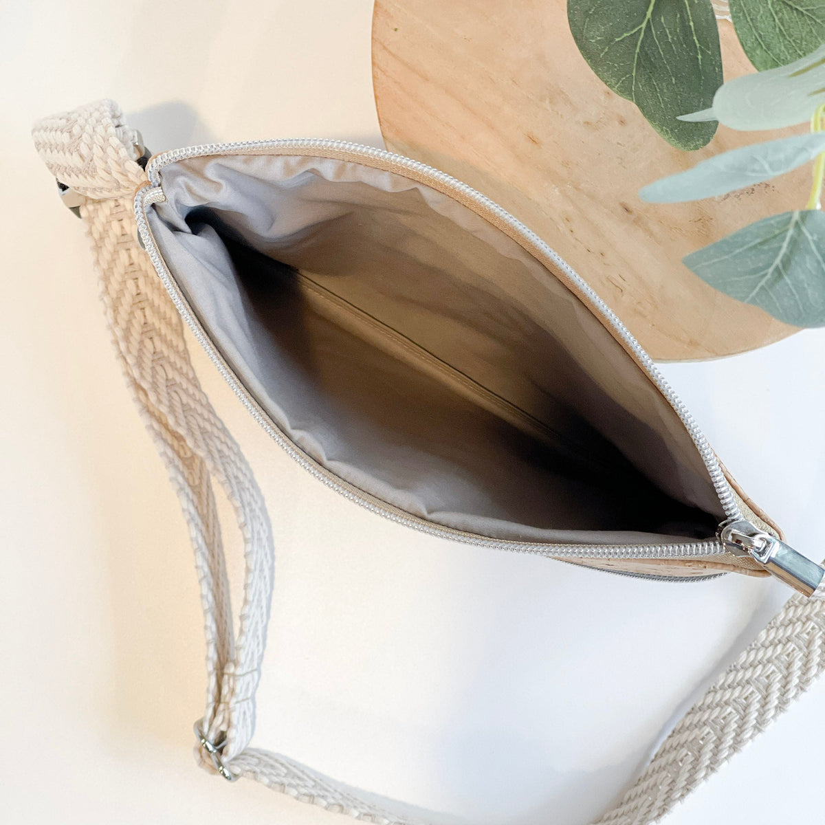 Carry Courage GUARDIAN silver belt bag with adjustable strap and zippered compartments
