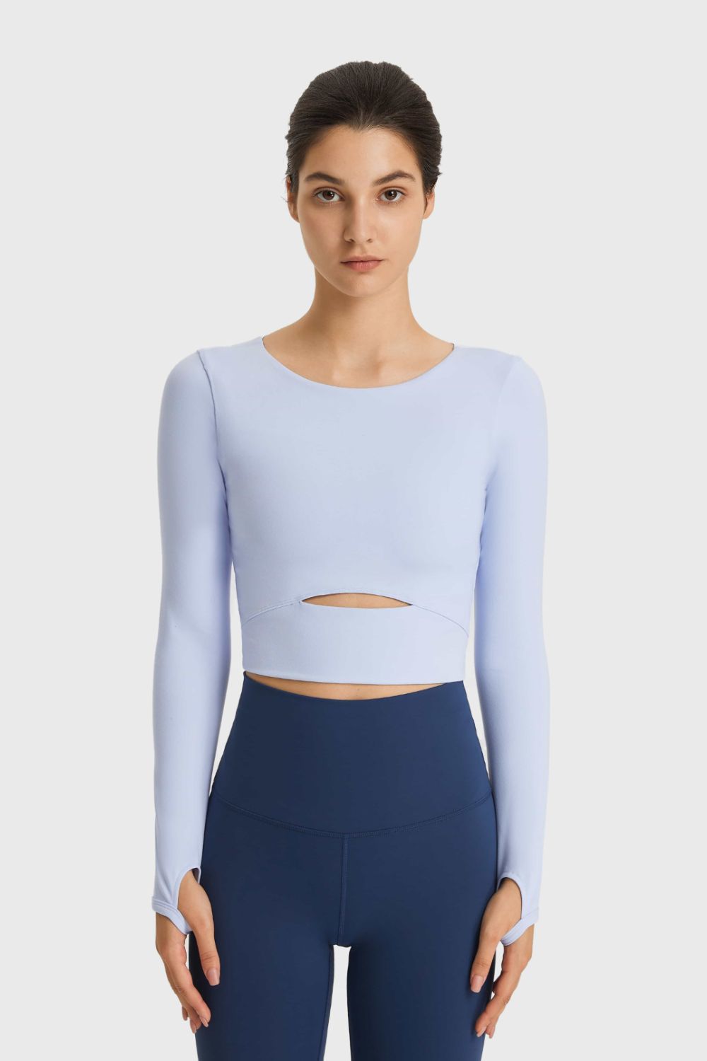 Millennia Cutout Long Sleeve Cropped Sports Top - Farnelli