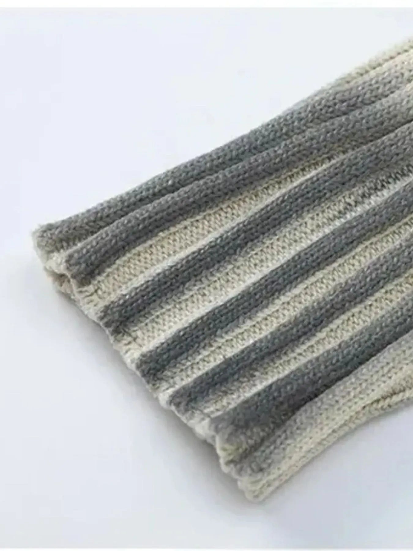 Men's Ribbed Knit Long Sleeve Sweater - Farnelli