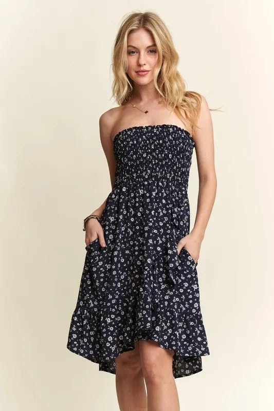 ADORA Smocked Floral Tube Dress with Pockets - Farnelli