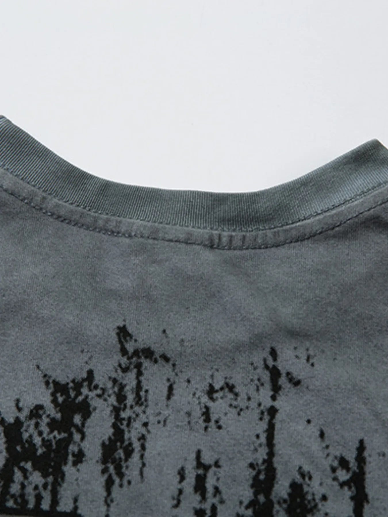 Men's Graphic Long Sleeve T-Shirt - Farnelli