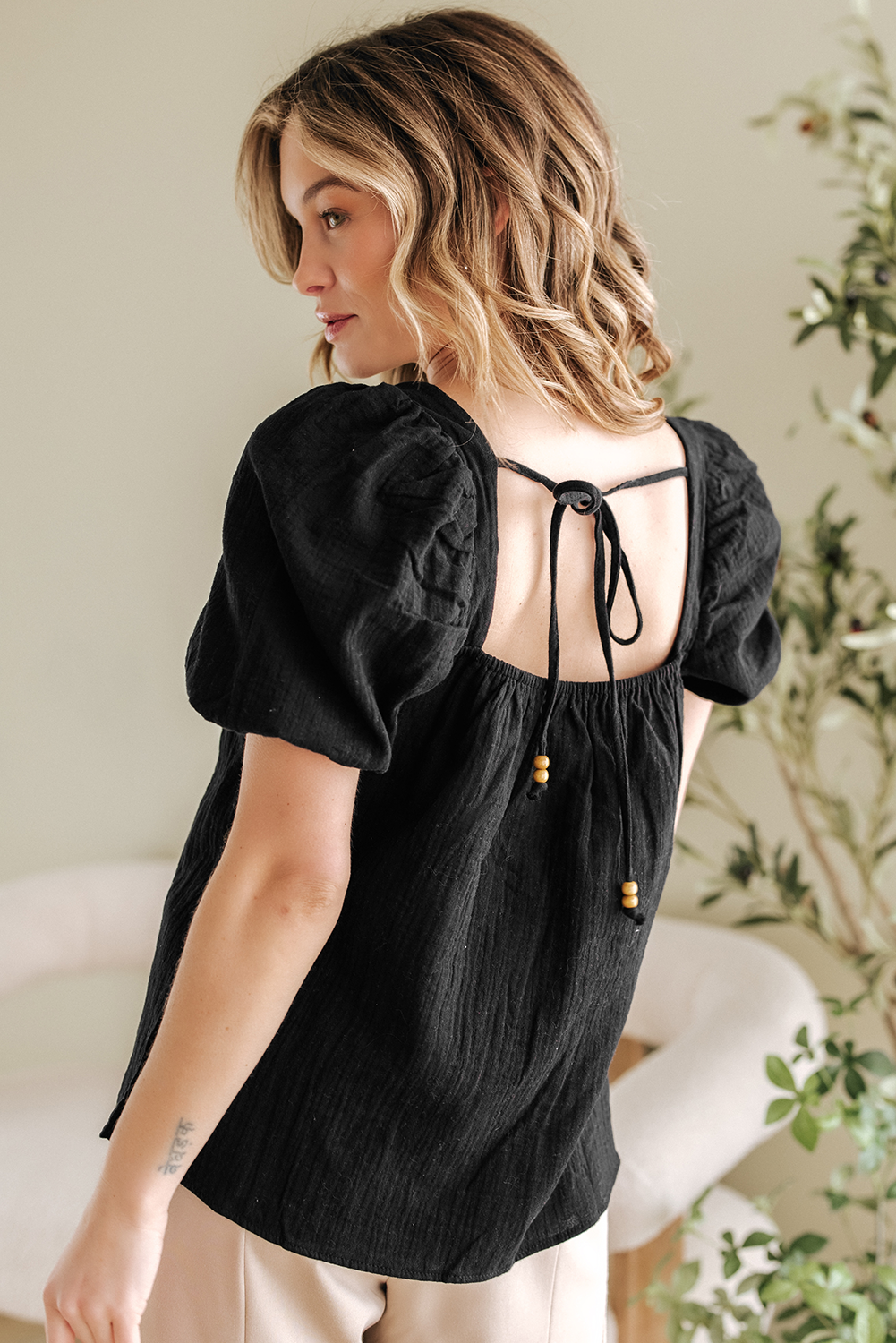 DAVINA CROCHET SQUARE NECK TEXTURED SHORT SLEEVE BLOUSE - Farnelli