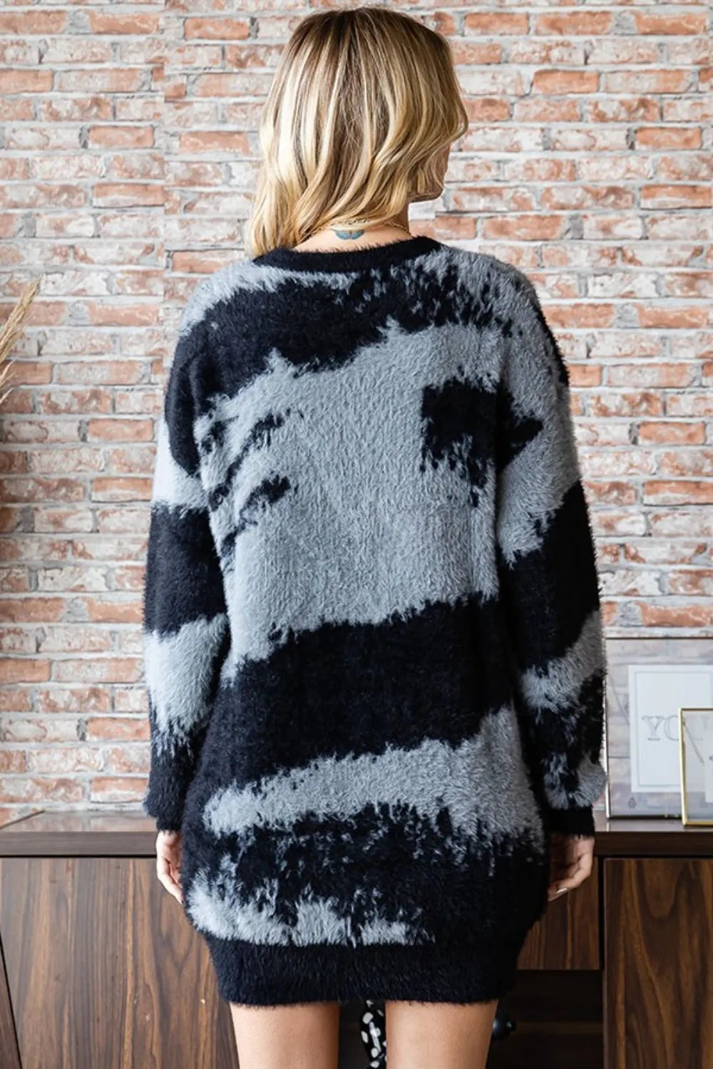 First Love Full Size Abstract Pattern Contrast Feather Yarn Sweater - Farnelli