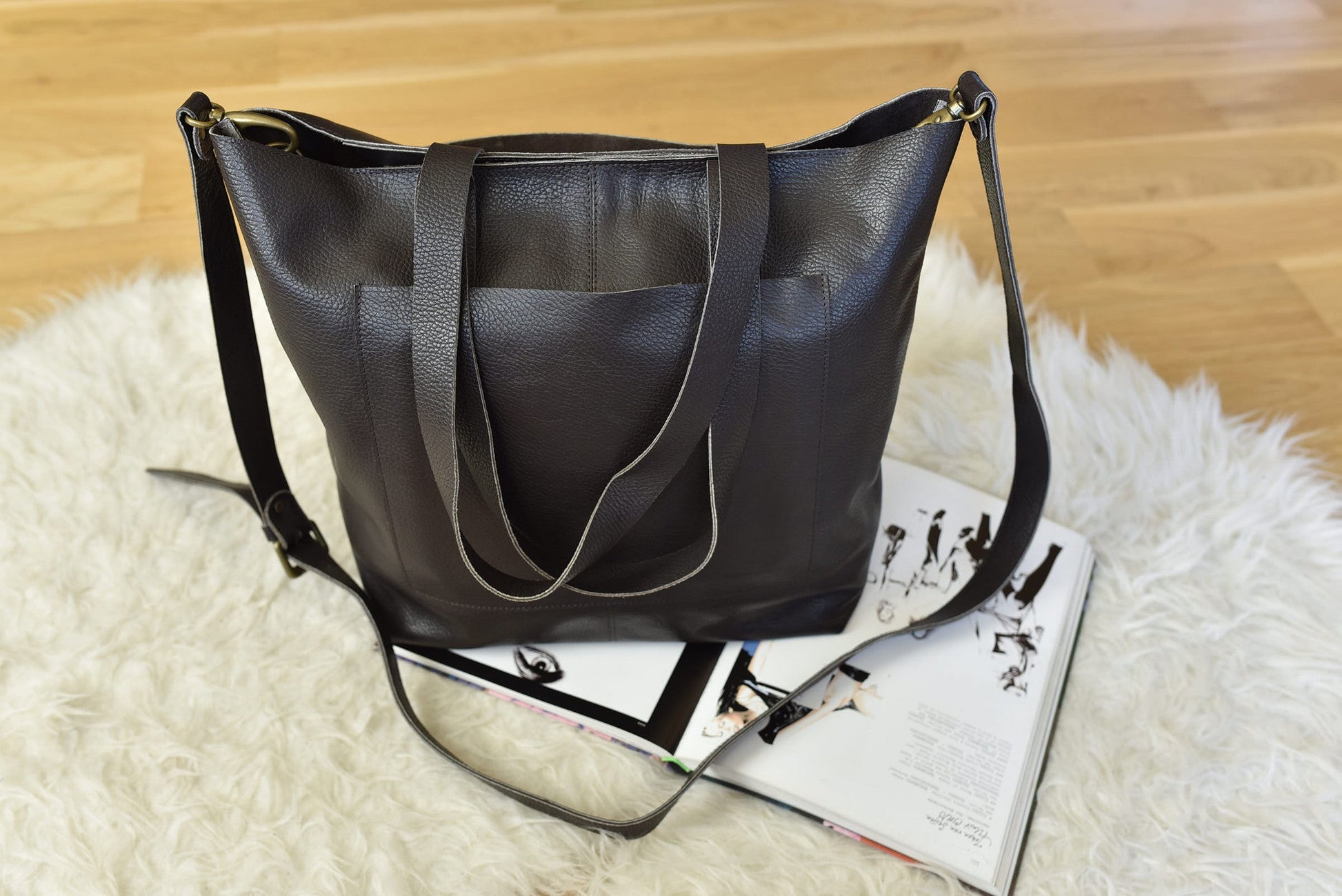 Journalist Tote-2
