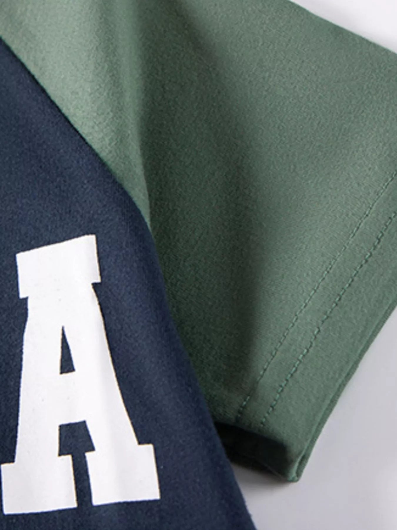 Children's Letter Raglan Sleeve T-Shirt - Farnelli