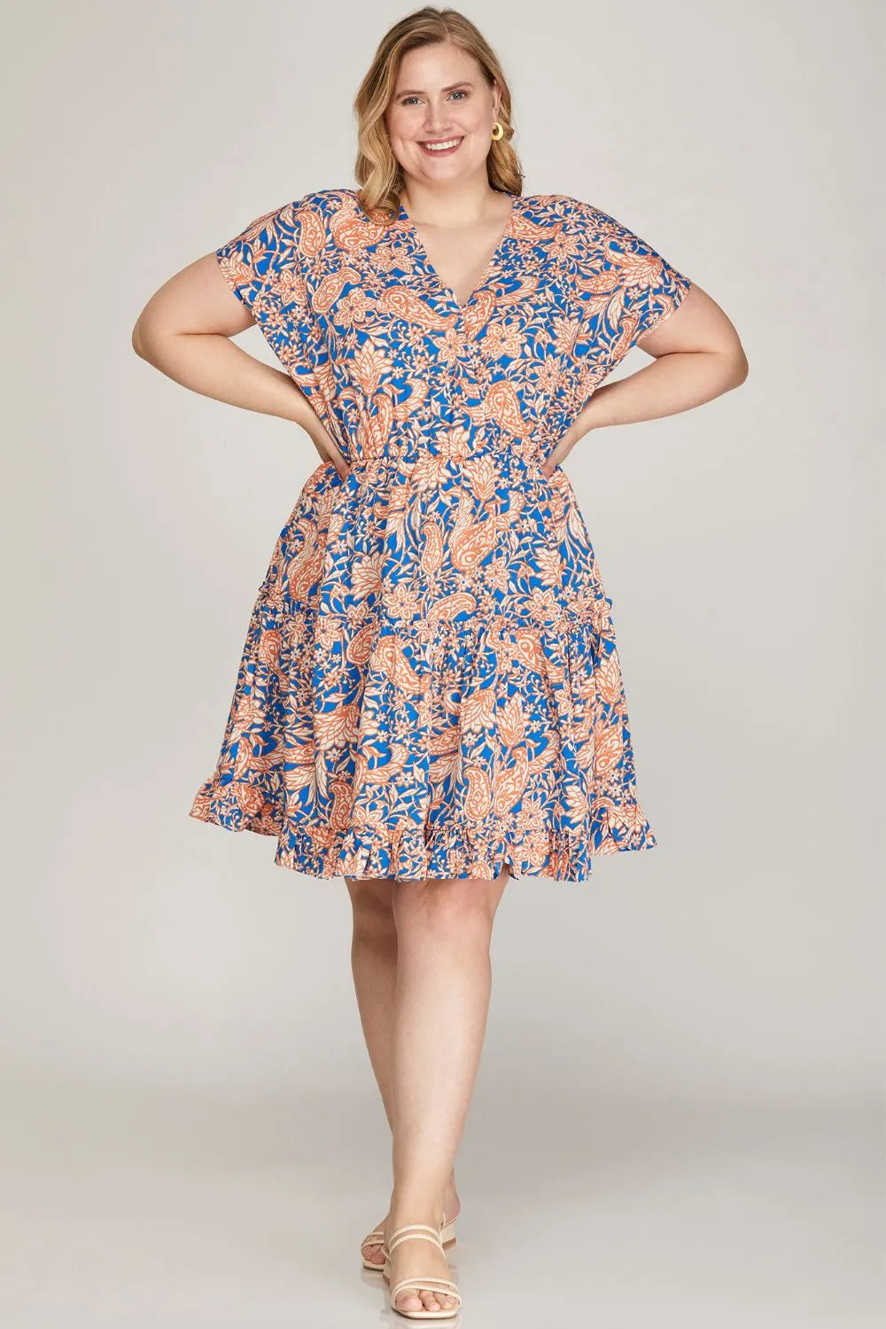 She + Sky Full Size Ruffled Hem Printed Surplice Kimono Sleeve Mini Dress Plus Size - Farnelli