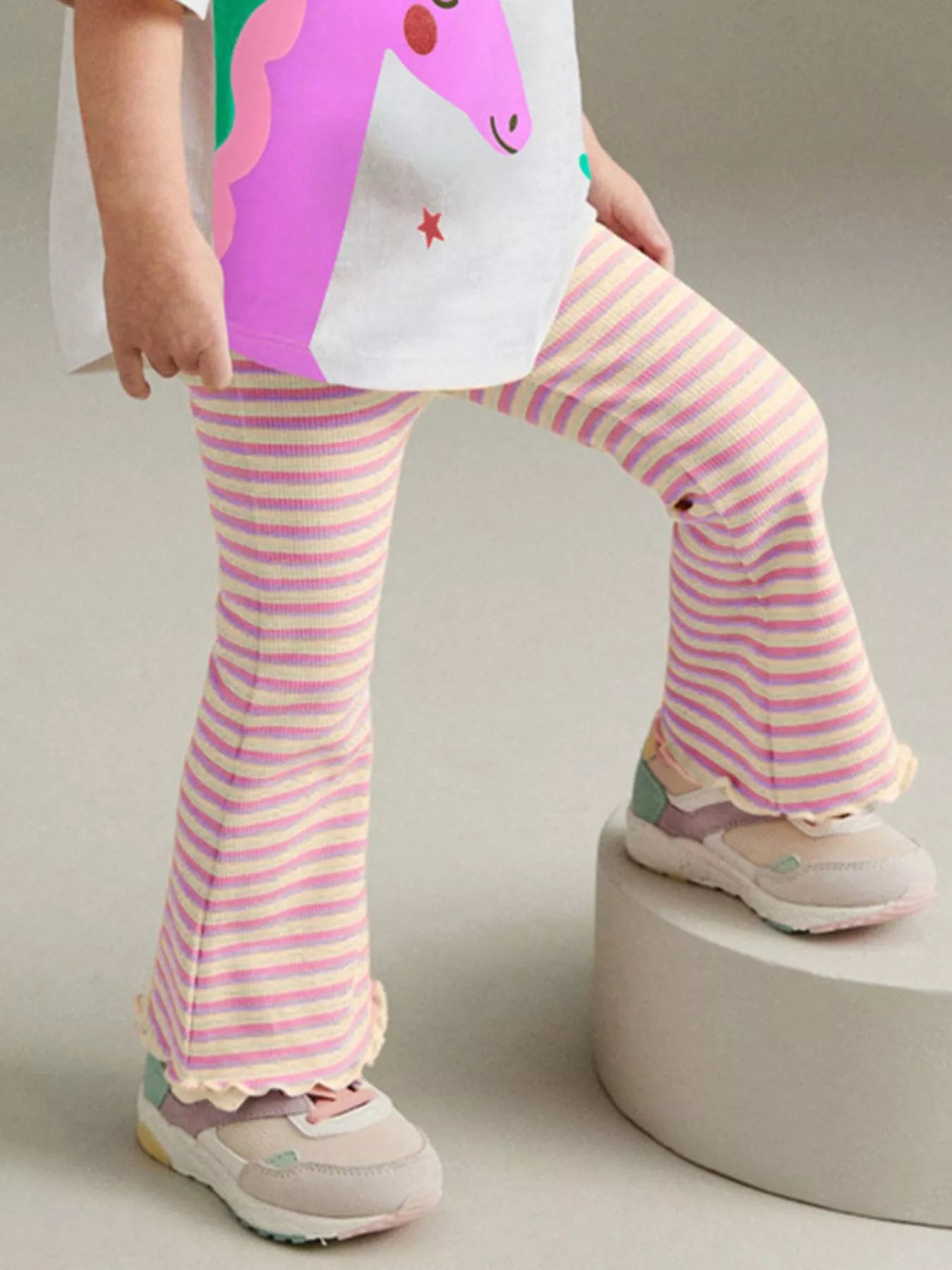 Children's Unicorn Graphic Tee and Striped Pants Set - Farnelli